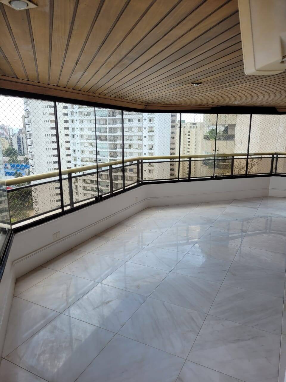 #SP011 - Apartamento para Venda em São Paulo - SP
